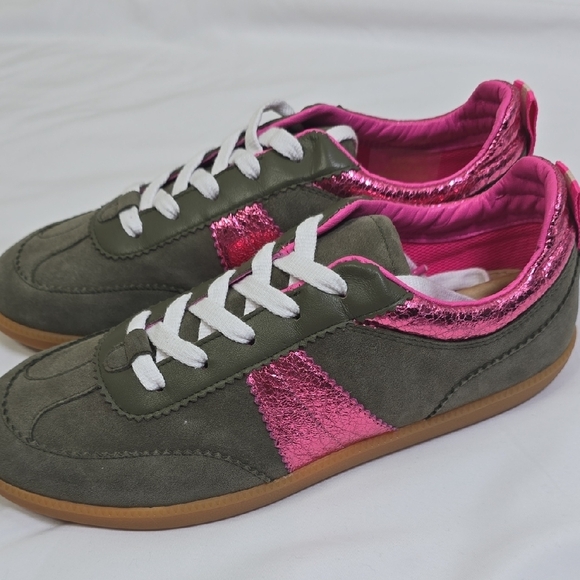 Boden Erin Suede Retro Women's Pink and Green Tenis Trainers Size 38/ 7.5 NWOB. - Picture 3 of 7